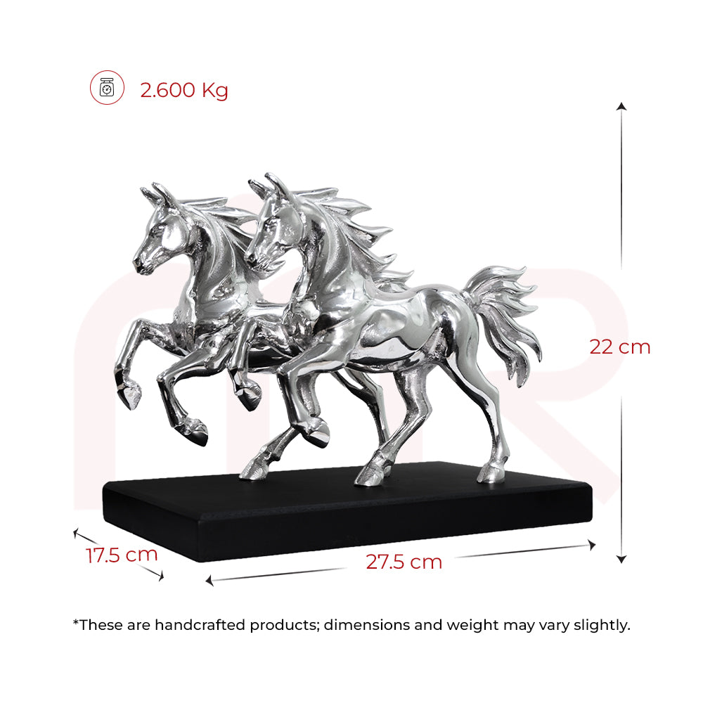 White Horses - Easy Loans And Funds